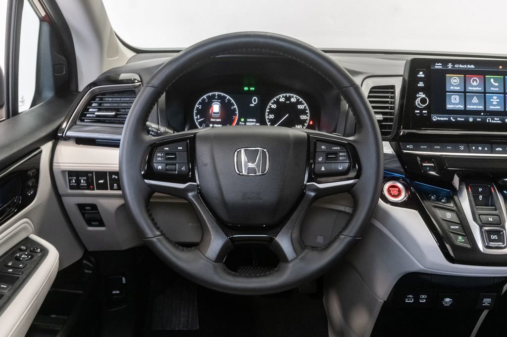 Used 2026 Honda Odyssey Elite image 14