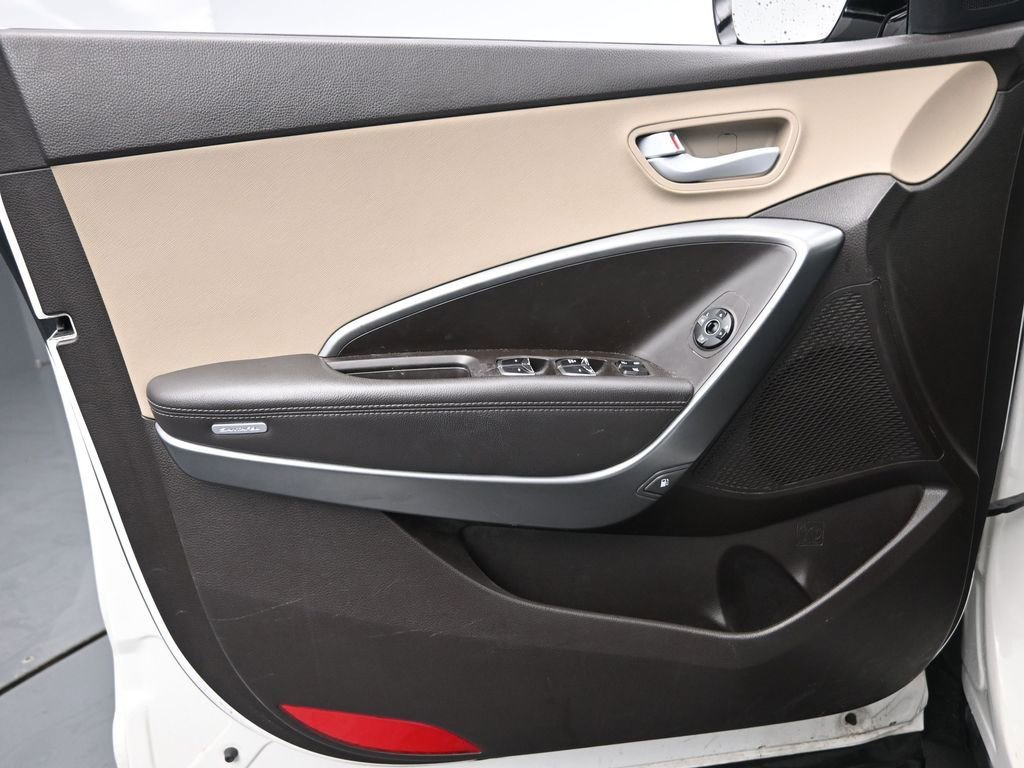 Used 2018 Hyundai Santa Fe Sport image 24