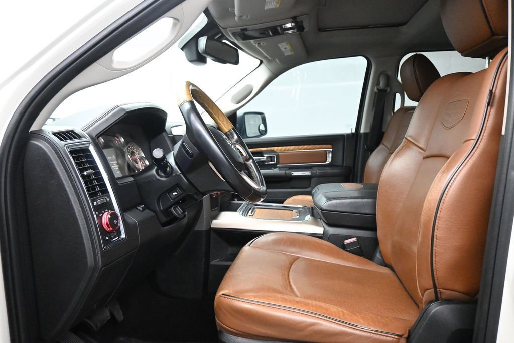 Used 2018 RAM 1500 Laramie Longhorn RWD image 11