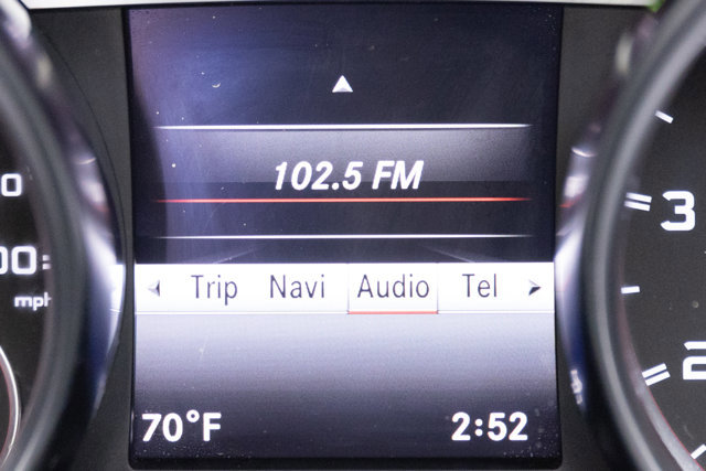 Used 2015 Mercedes-Benz SL 63 AMG w/ Driver Assistance Package image 94