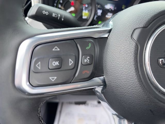 Used 2025 Jeep Wrangler Sahara 4xe image 17