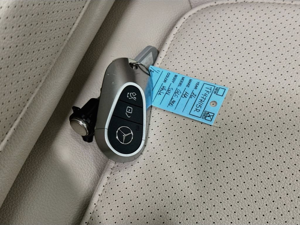 Certified 2026 Mercedes-Benz GLC 300 4MATIC image 39