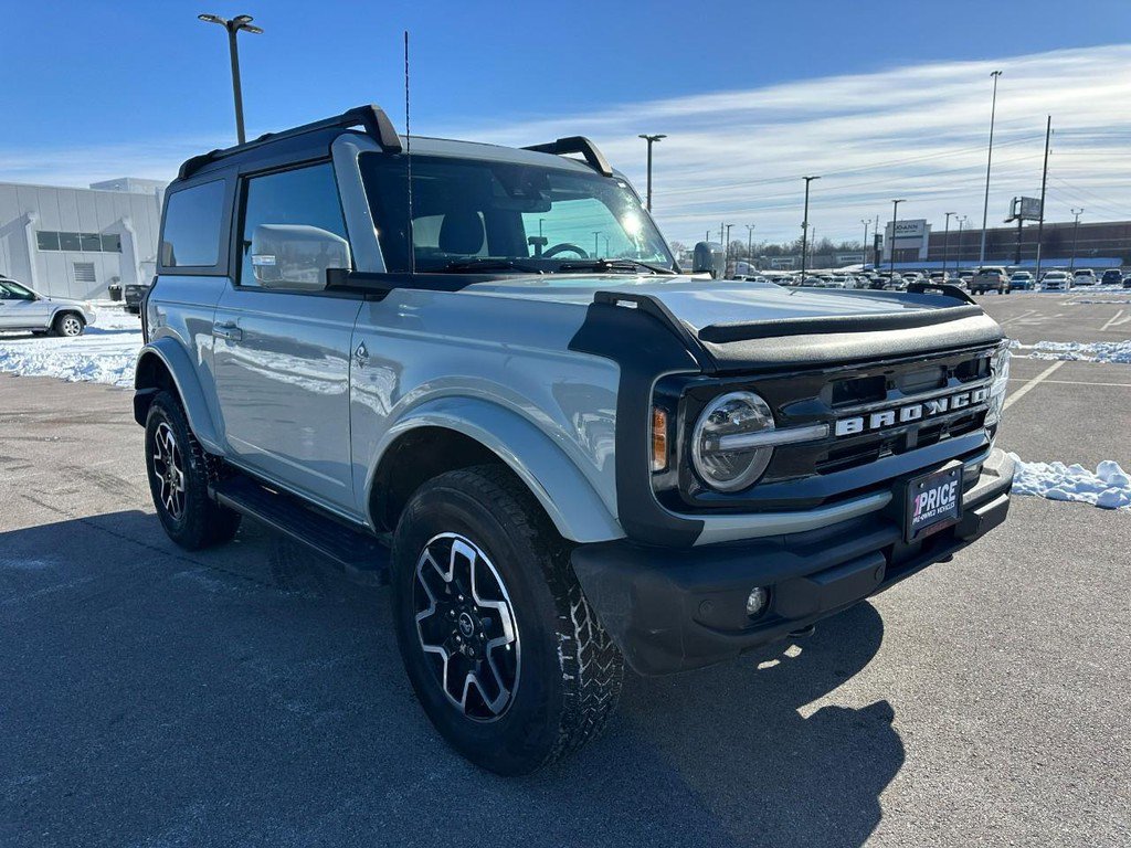 Used 2022 Ford Bronco Outer Banks image 7
