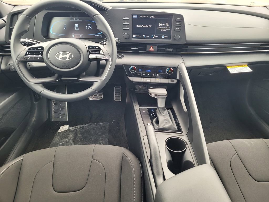 New 2026 Hyundai Elantra Sport FWD image 7