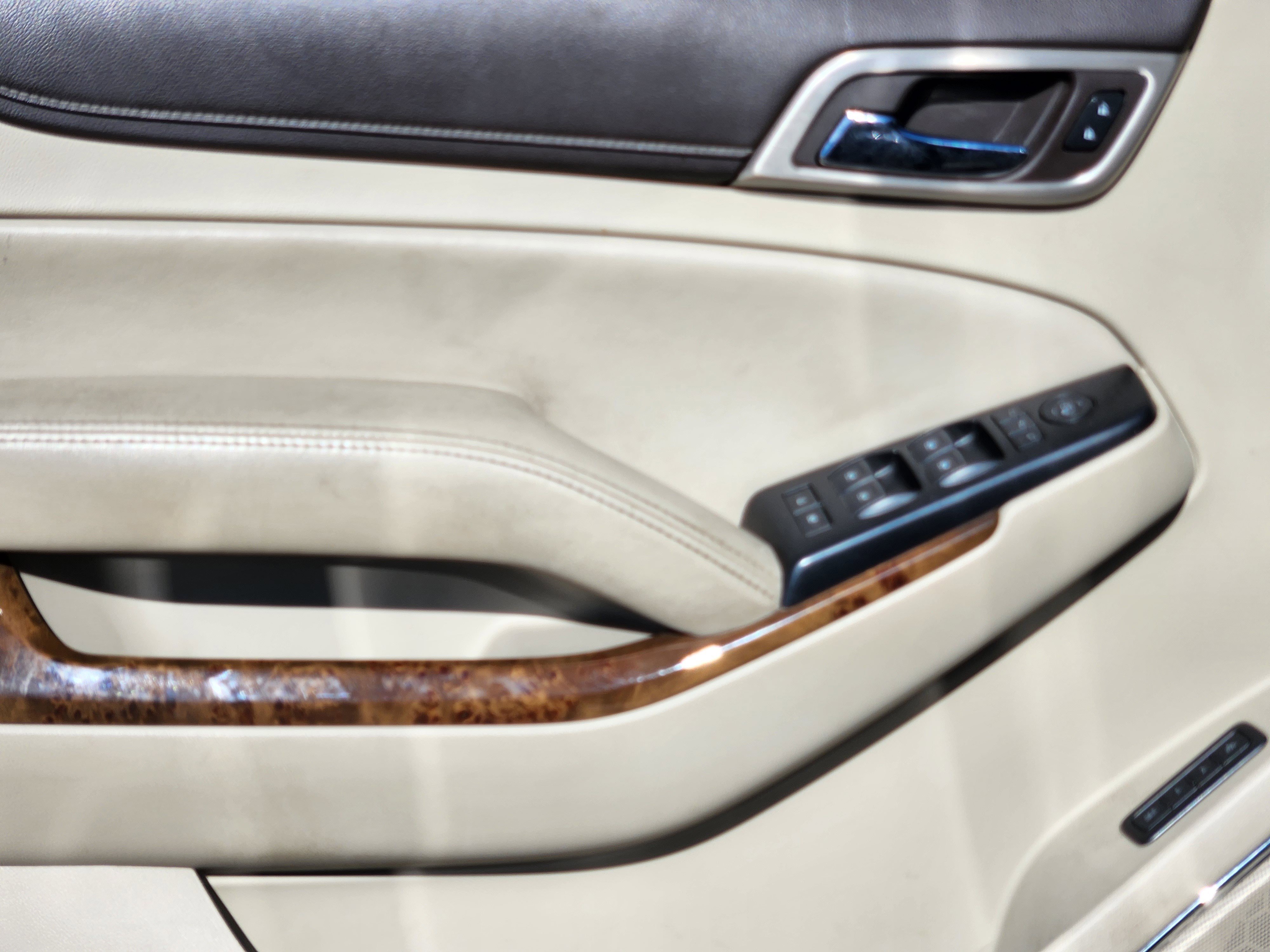 Used 2015 GMC Yukon XL Denali image 18