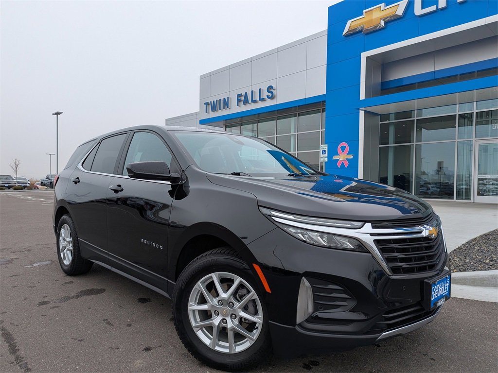 Used 2023 Chevrolet Equinox LT w/ Driver Convenience Package image 1