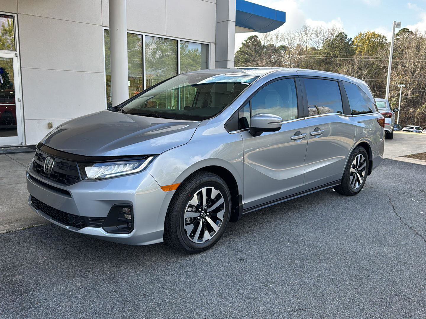 New 2026 Honda Odyssey EX-L image 2