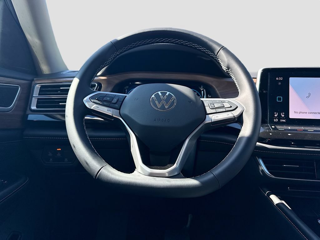 Used 2025 Volkswagen Atlas SE AWD/4WD image 28