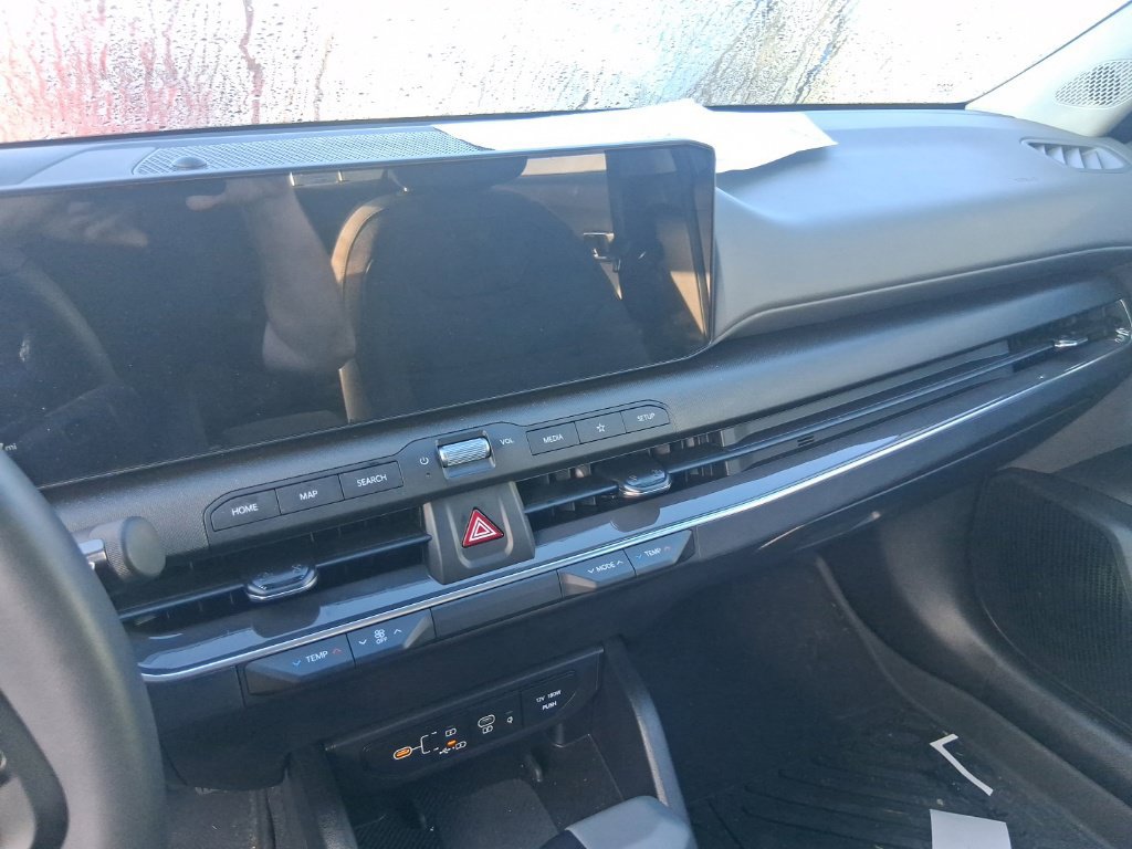 Certified 2025 Kia K4 EX FWD image 12