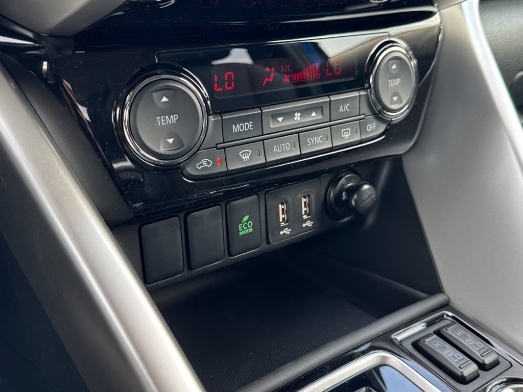 New 2026 Mitsubishi Eclipse Cross SE AWD/4WD image 12