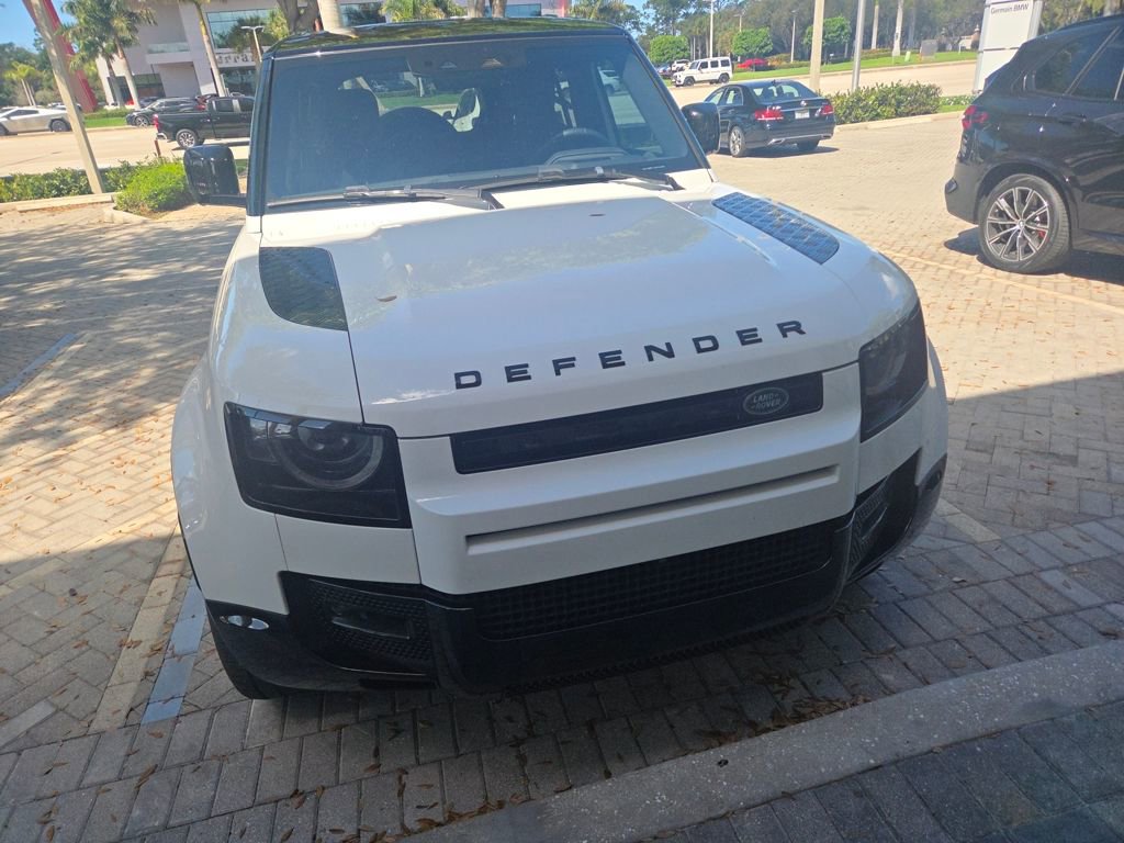 Used 2024 Land Rover Defender 110 X-Dynamic SE image 68