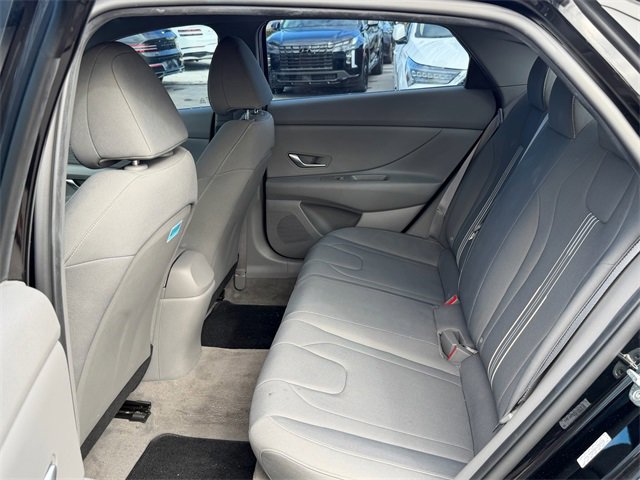 Used 2023 Hyundai Elantra SEL image 8