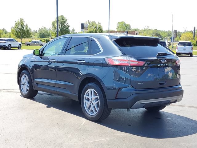Certified 2023 Ford Edge SEL w/ Convenience Package AWD/4WD image 4