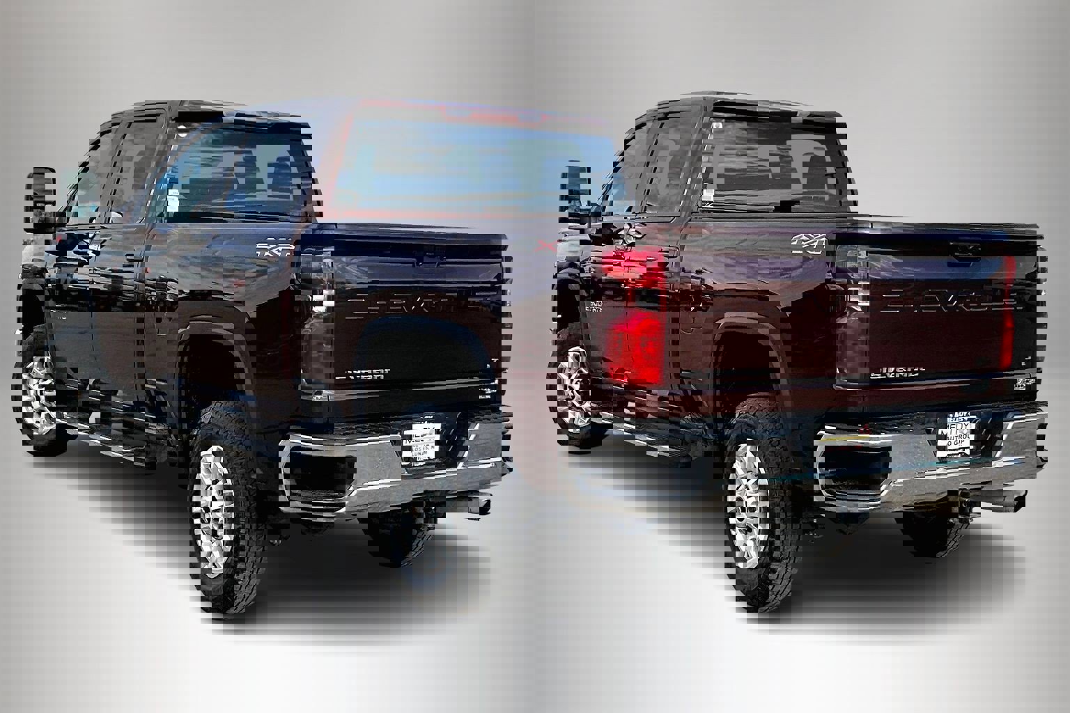 Used 2024 Chevrolet Silverado 2500 LT image 4