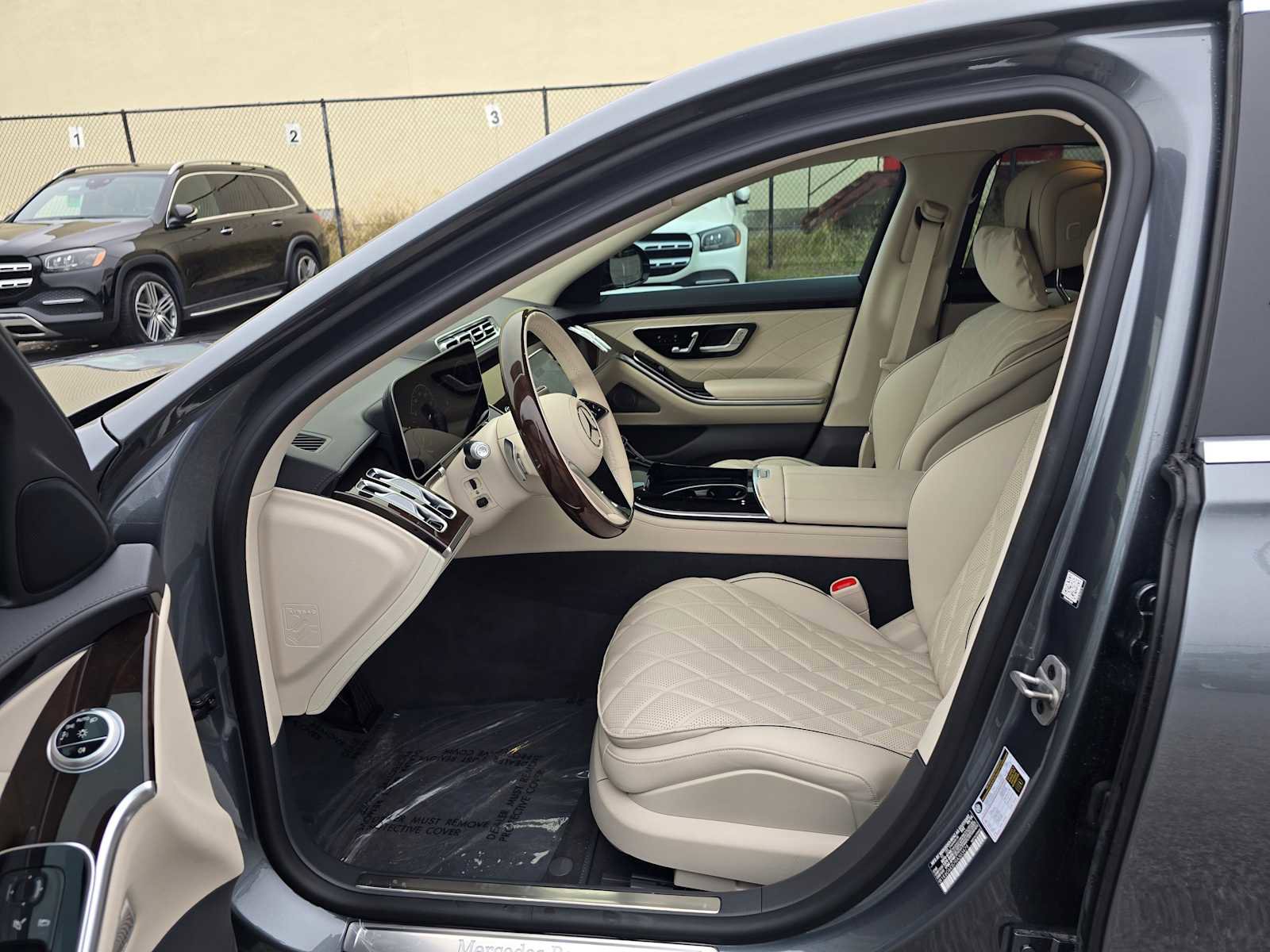 Used 2024 Mercedes-Benz S 580e 4MATIC Sedan image 22