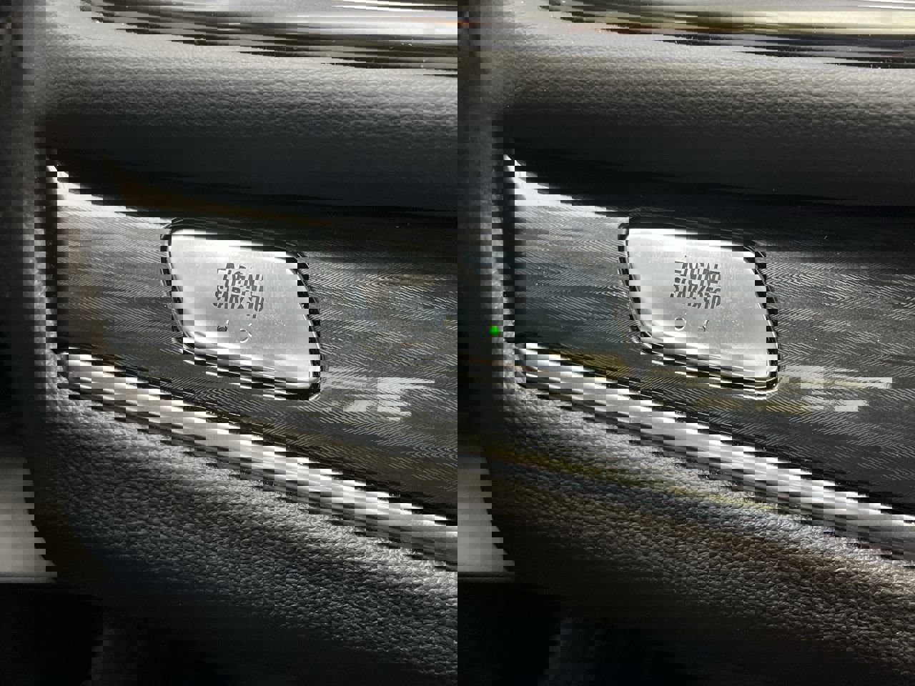 Certified 2024 Buick Enclave Essence w/ Experience Buick Package image 22