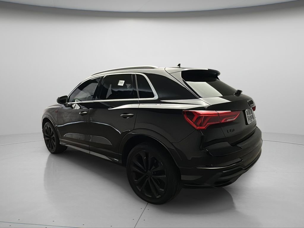 Used 2020 Audi Q3 2.0T Premium Plus w/ Premium Plus Package AWD/4WD image 4