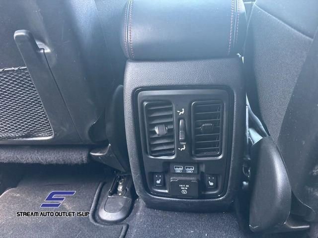 Used 2024 Dodge Durango GT image 16