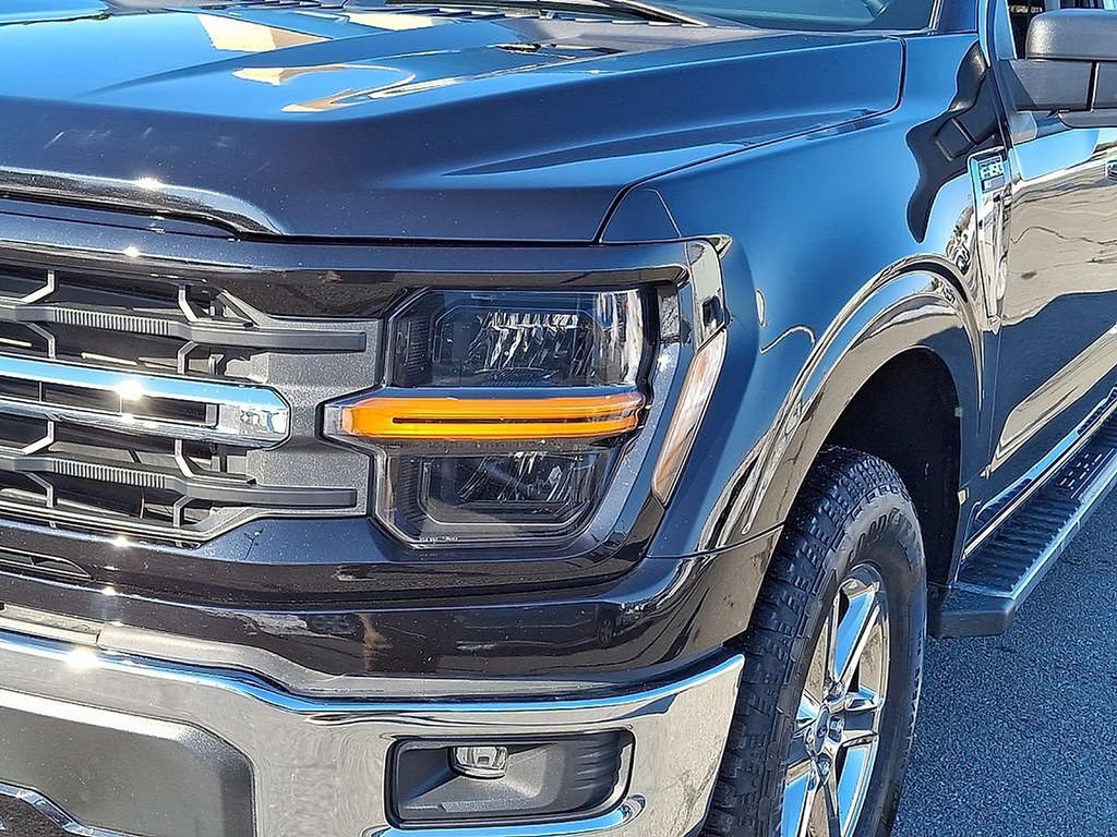 Used 2025 Ford F150 XLT w/ Equipment Group 301A Standard AWD/4WD image 9