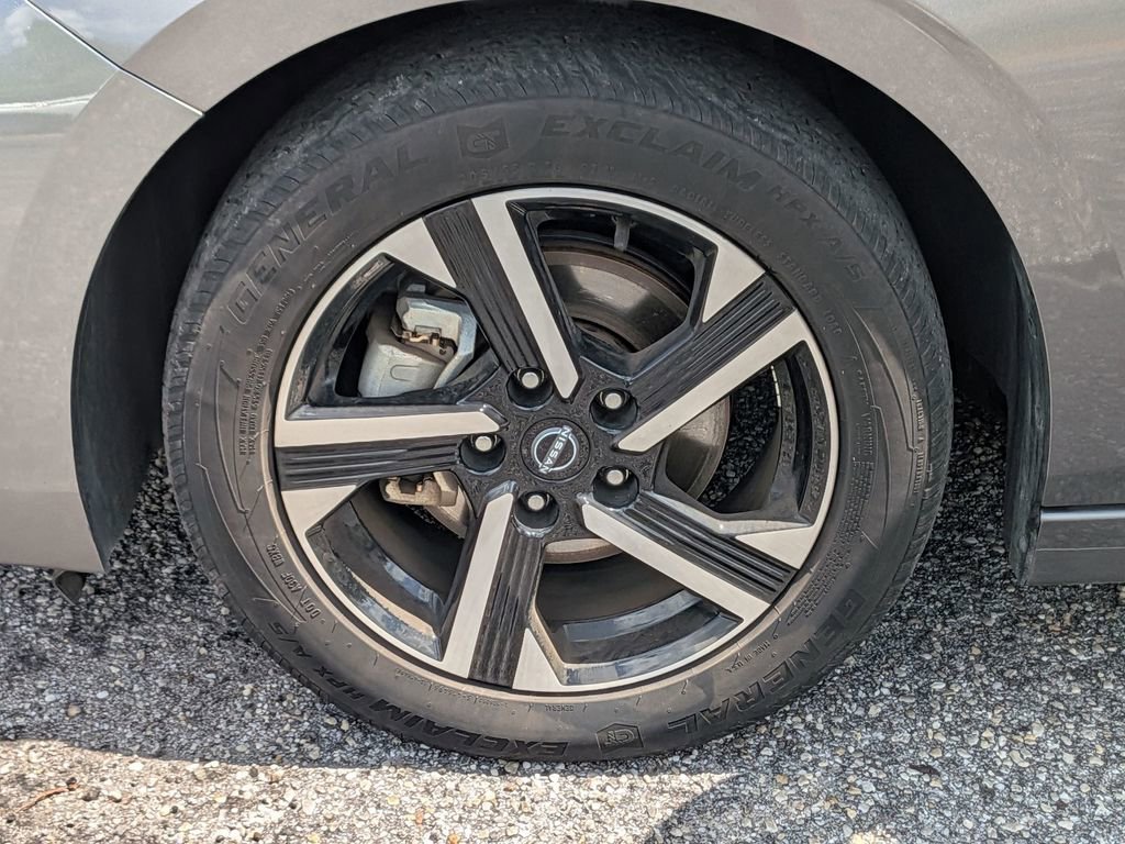 Certified 2024 Nissan Sentra SV FWD image 13