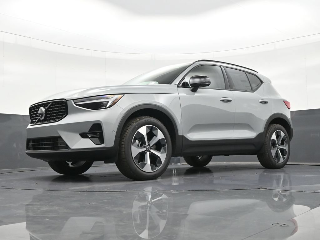 New 2026 Volvo XC40 B5 Plus w/ Protection Package Premier AWD/4WD image 21