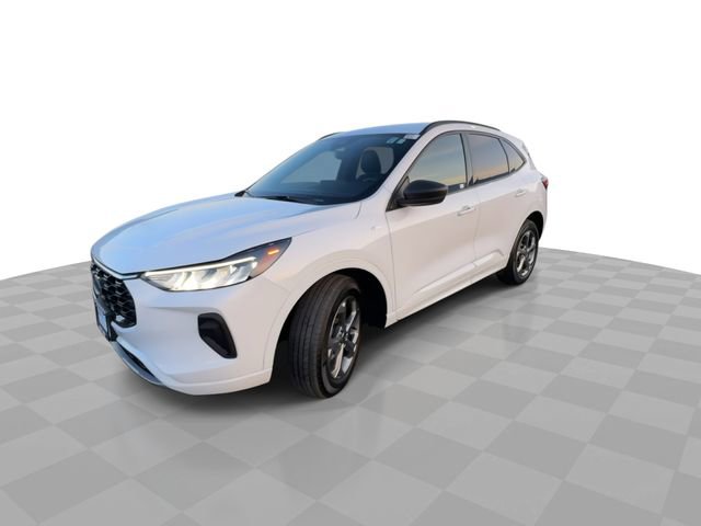 Used 2023 Ford Escape ST-Line w/ Tech Pack #1 image 4