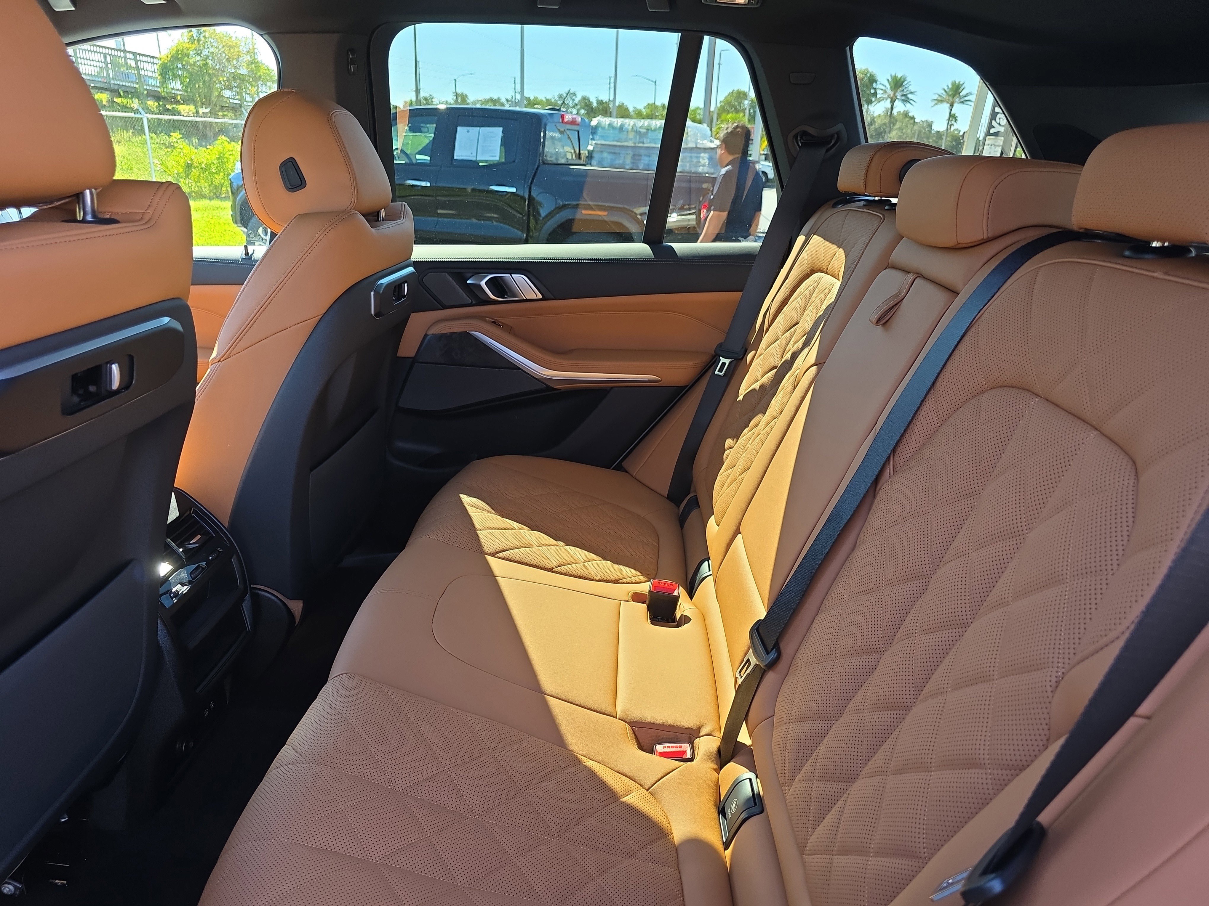 New 2026 BMW X5 xDrive50e image 11