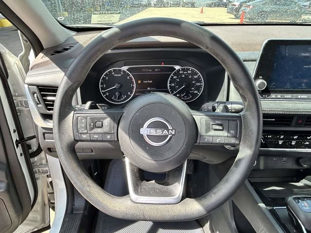 Used 2023 Nissan Rogue S image 21