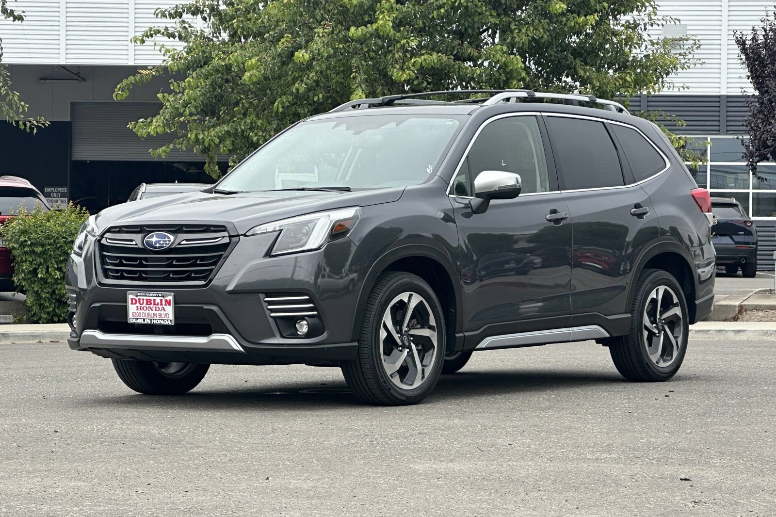 Used 2024 Subaru Forester Touring w/ Convenience Package AWD/4WD image 8