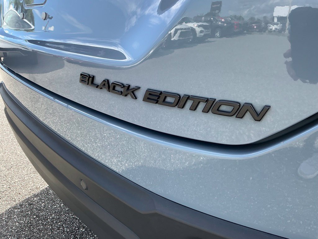 Certified 2025 Honda Pilot Black Edition image 21