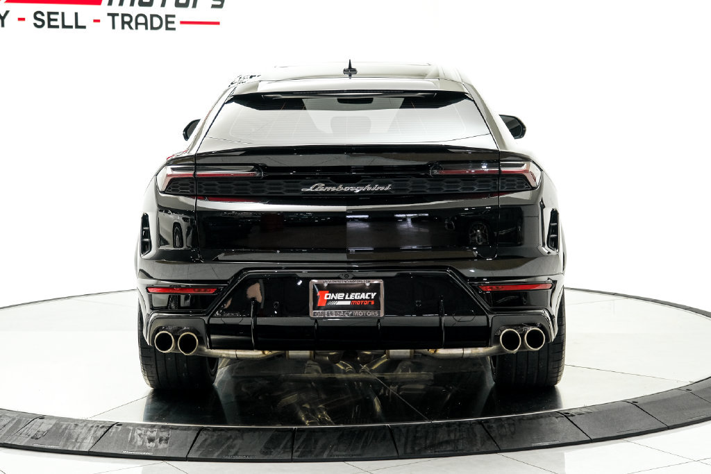 Used 2025 Lamborghini Urus SE AWD/4WD image 10