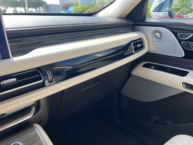 Used 2020 Lincoln Aviator Black Label w/ Dynamic Handling Package AWD/4WD image 18