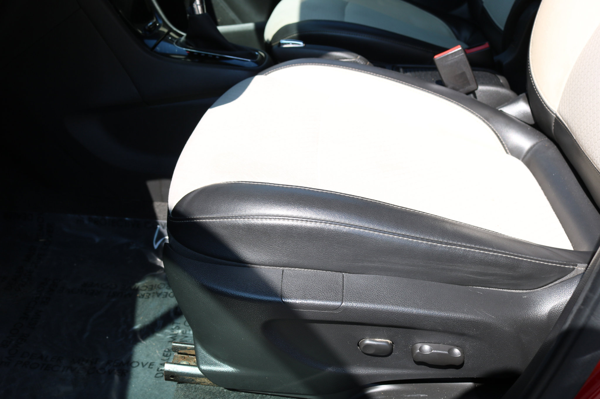 Used 2018 Buick Encore Preferred image 17