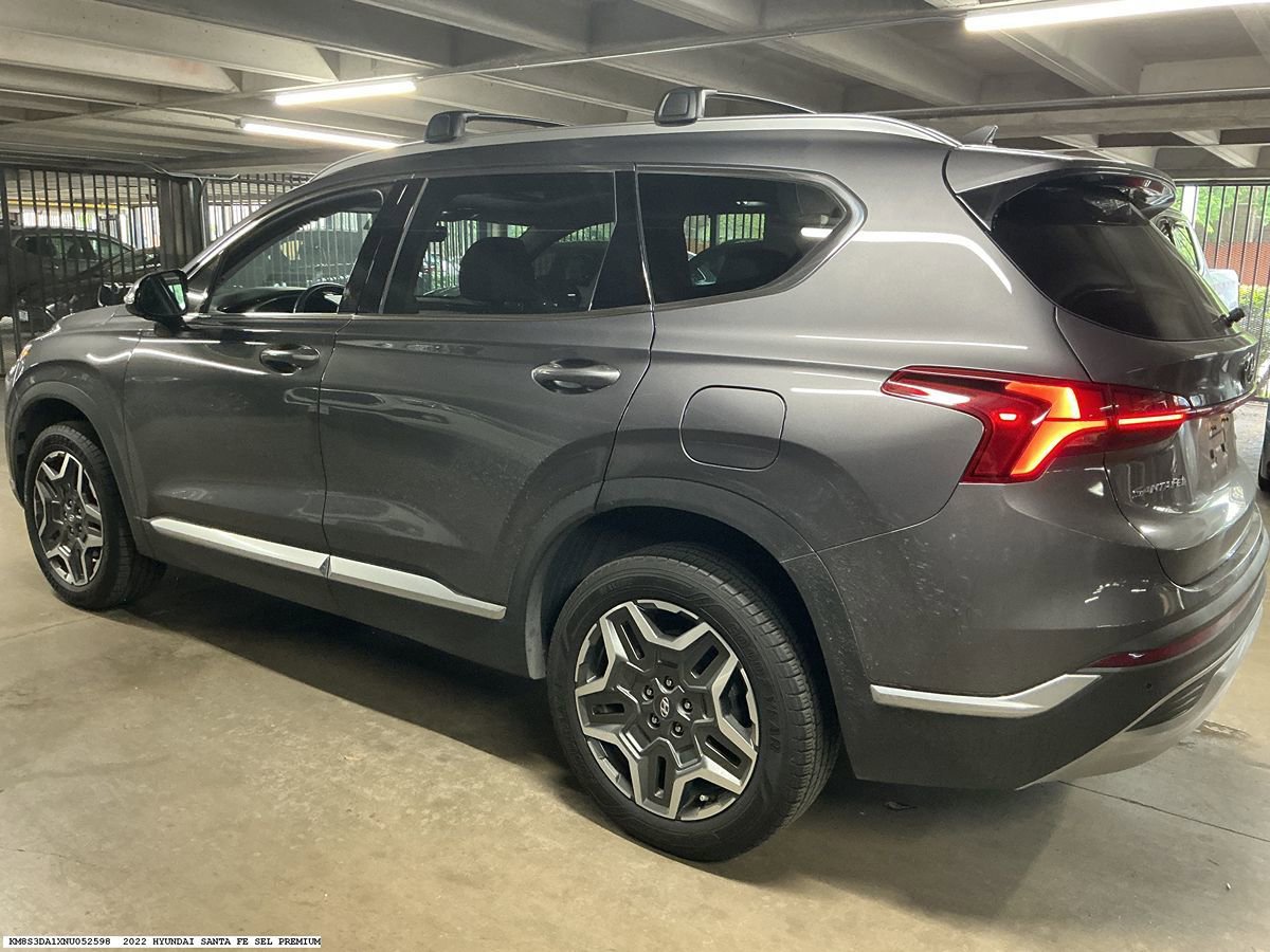 Used 2022 Hyundai Santa Fe SEL Premium AWD/4WD image 5