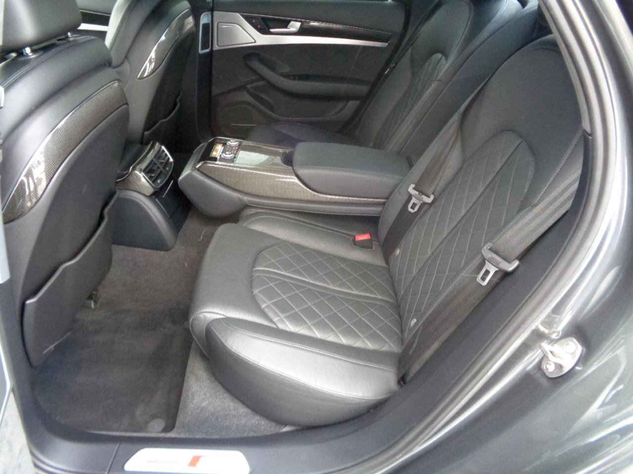 Used 2016 Audi S8 Plus w/ Driver Assistance Package image 6