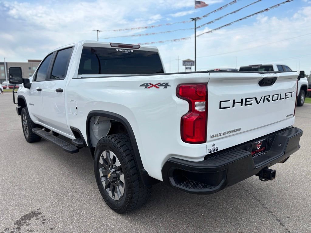 Used 2021 Chevrolet Silverado 2500 Custom w/ Custom Value Package AWD/4WD image 5