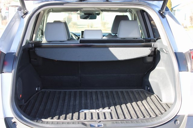 Used 2020 Toyota RAV4 Limited image 28