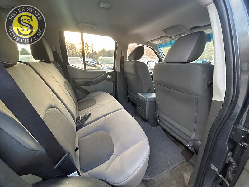 Used 2015 Nissan Xterra S w/ Value Package image 18