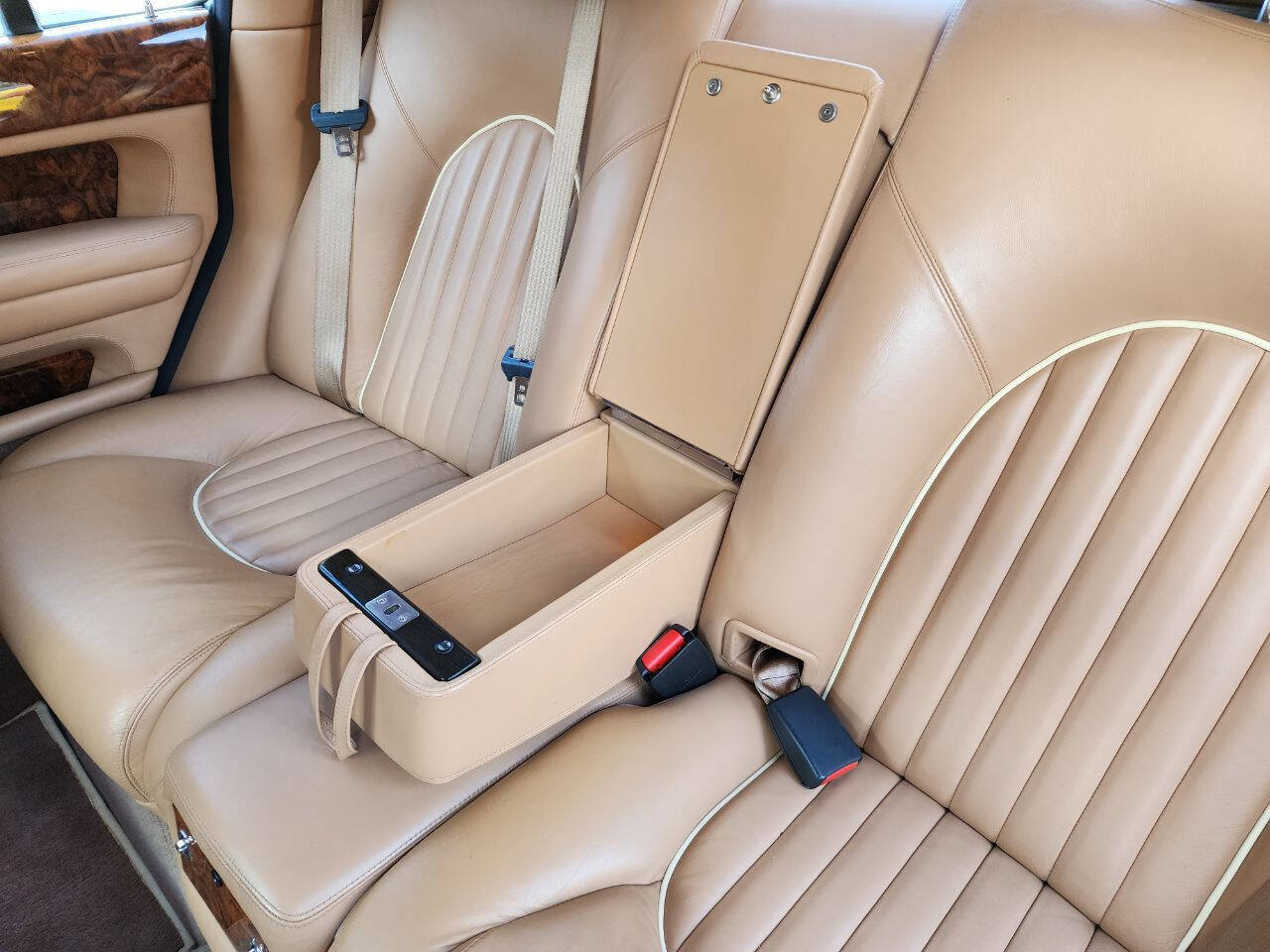 Used 2001 Bentley Arnage Red Label image 39