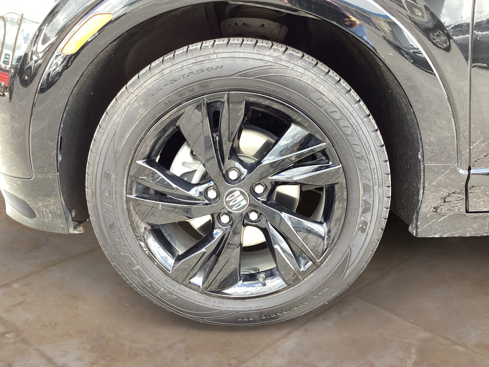 Used 2024 Buick Encore GX Sport Touring FWD image 30