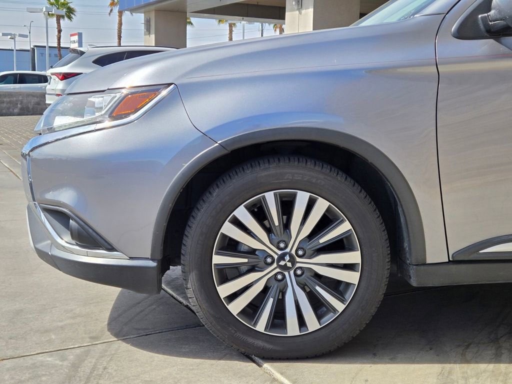 Used 2020 Mitsubishi Outlander ES FWD image 5