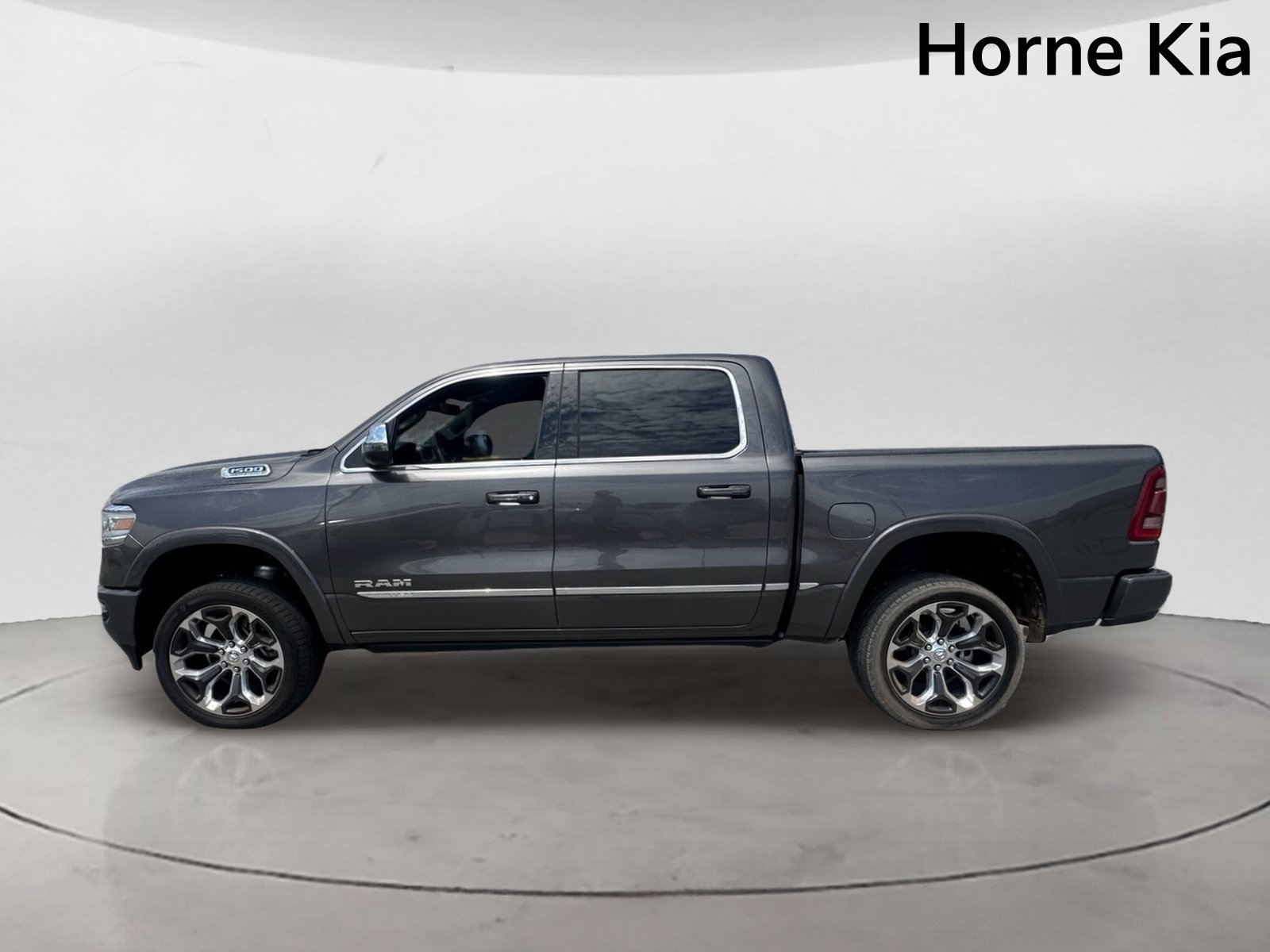 Used 2023 RAM 1500 Limited AWD/4WD image 6