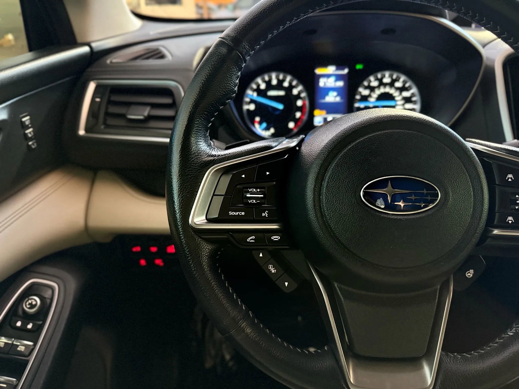 Used 2020 Subaru Ascent Limited image 30