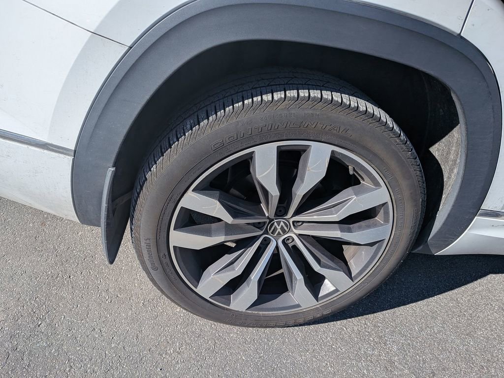 Used 2021 Volkswagen Atlas SEL R-Line image 11