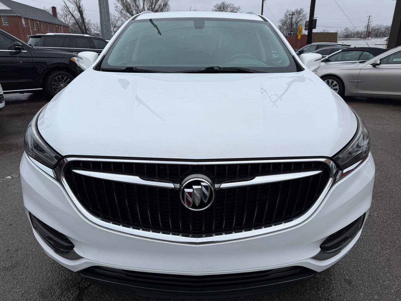 Used 2018 Buick Enclave Essence FWD image 11