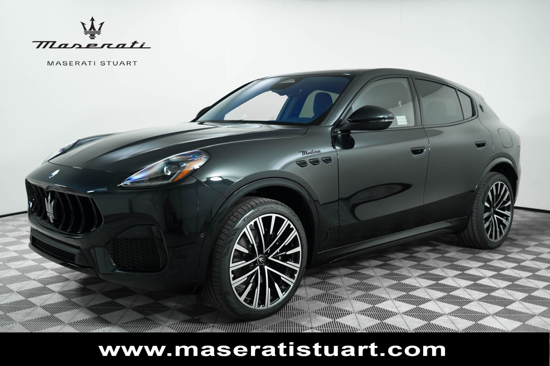 Used 2025 Maserati Grecale Modena AWD/4WD image 3