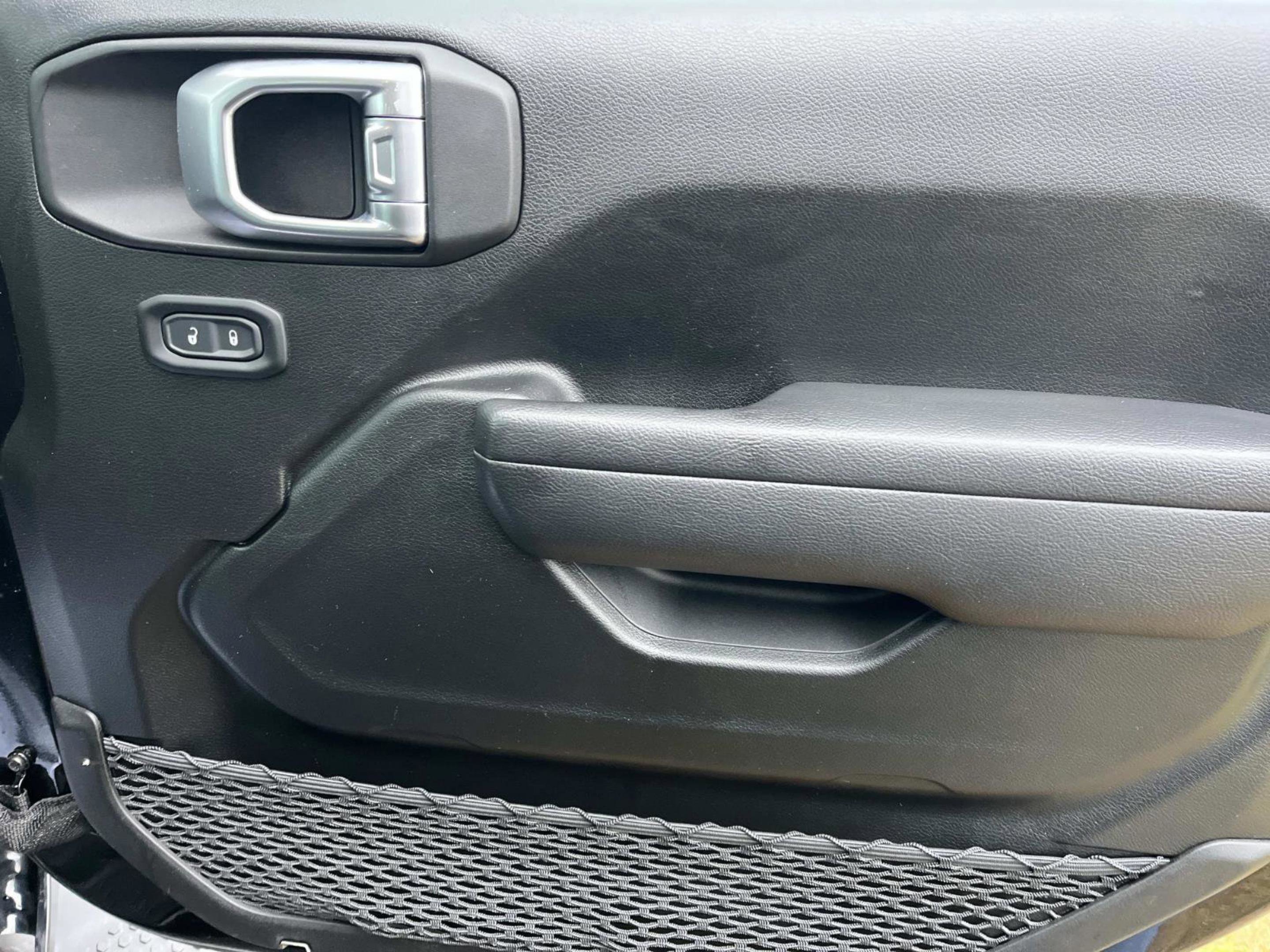 Used 2022 Jeep Wrangler Unlimited Sport w/ Sun And Sound Package image 25