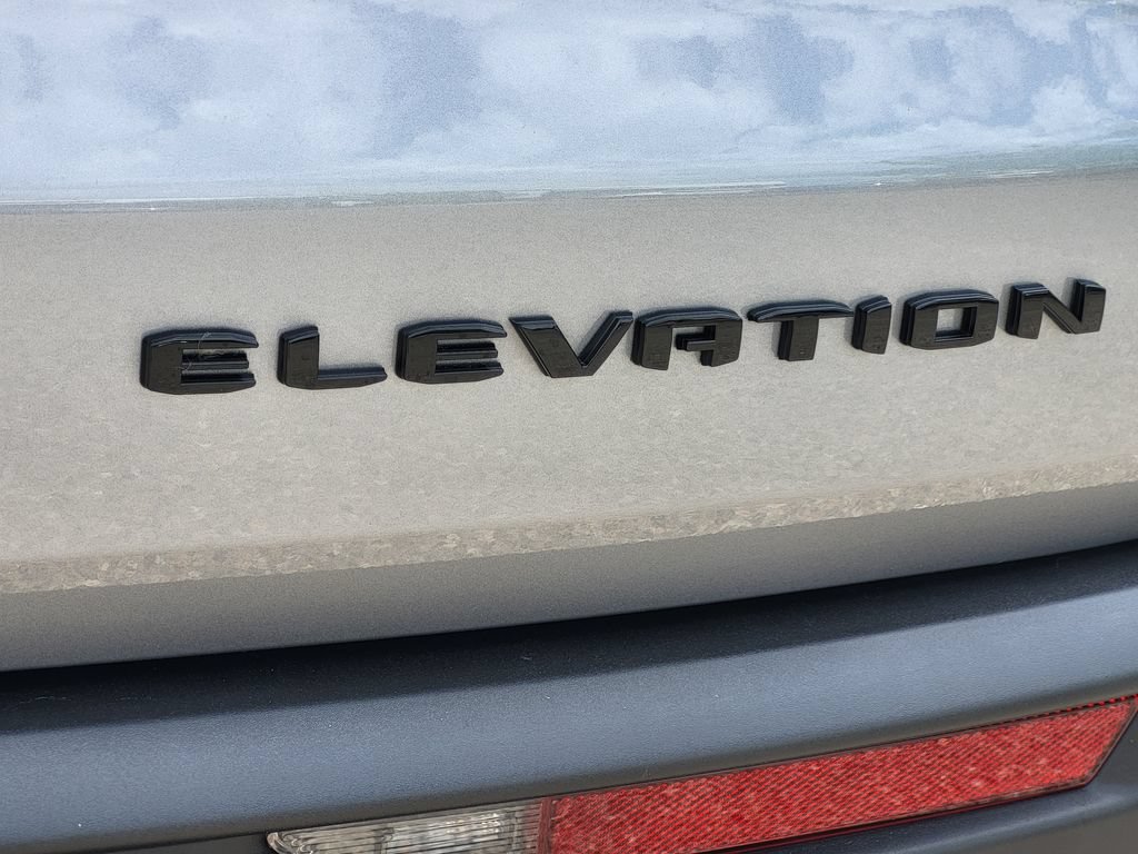 New 2025 GMC Acadia Elevation w/ Black Edition AWD/4WD image 3