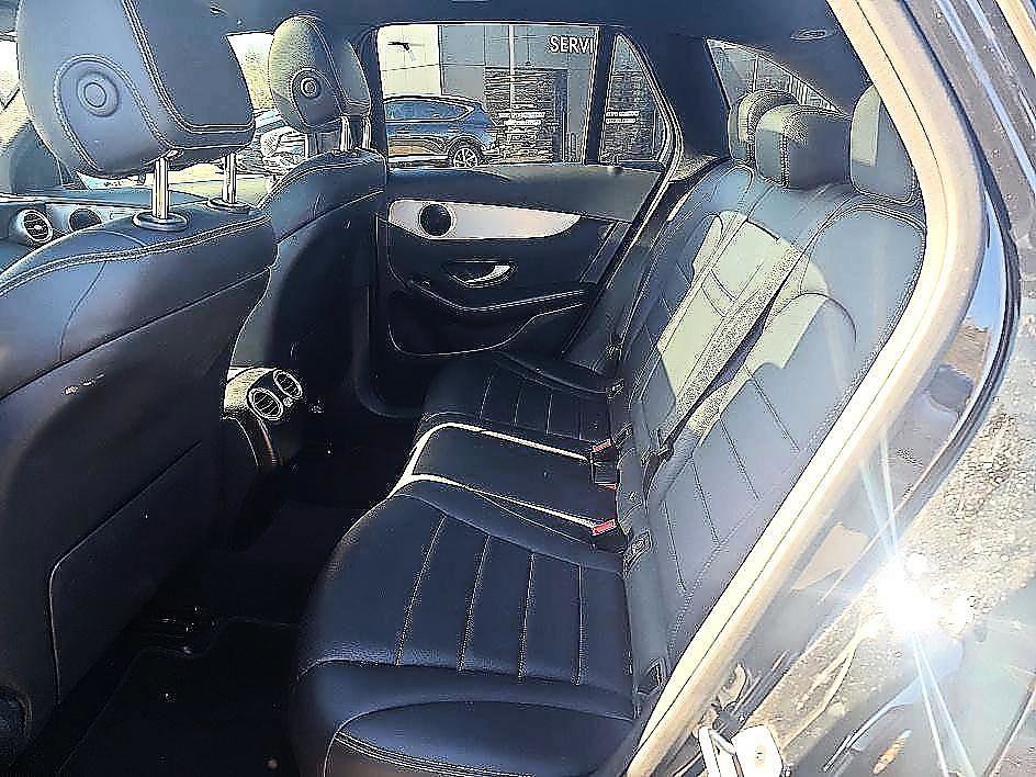 Used 2022 Mercedes-Benz GLC 300 image 27
