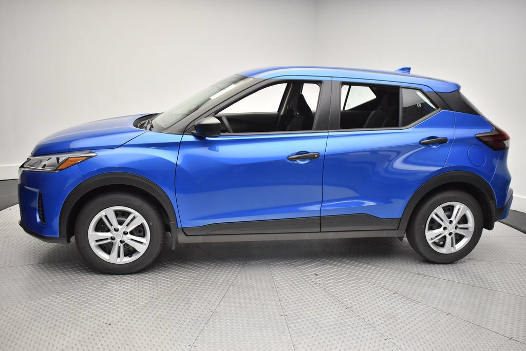 Certified 2025 Nissan Kicks Play S FWD image 8
